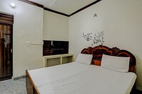 OYO Ag Hotel
