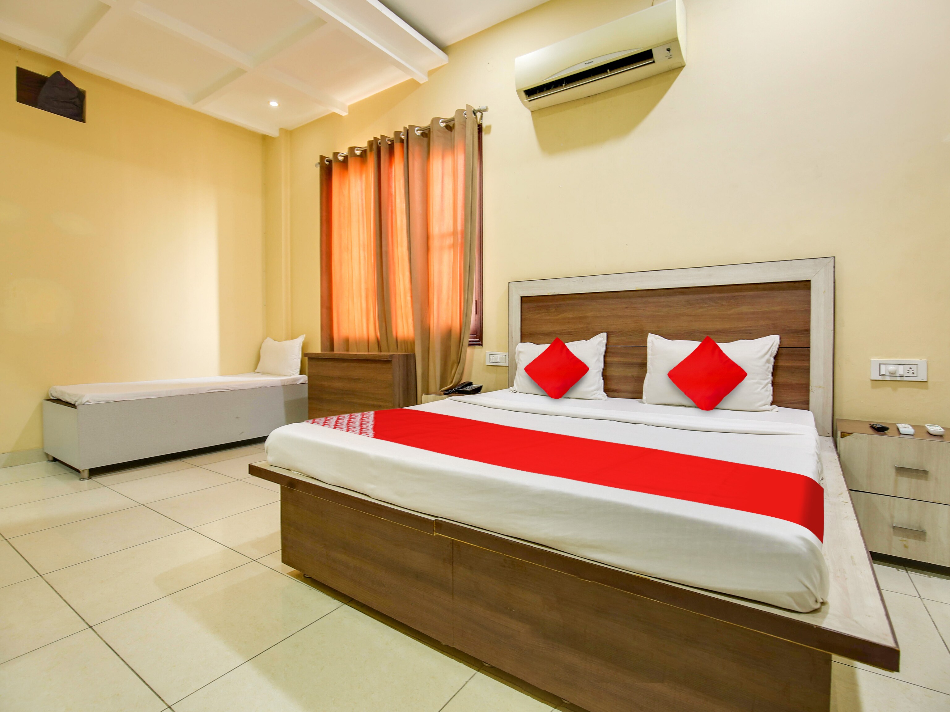 Collection O Hotels in Sagar Ratna, Phagwara Starting @ ₹1169 - Upto 72 ...