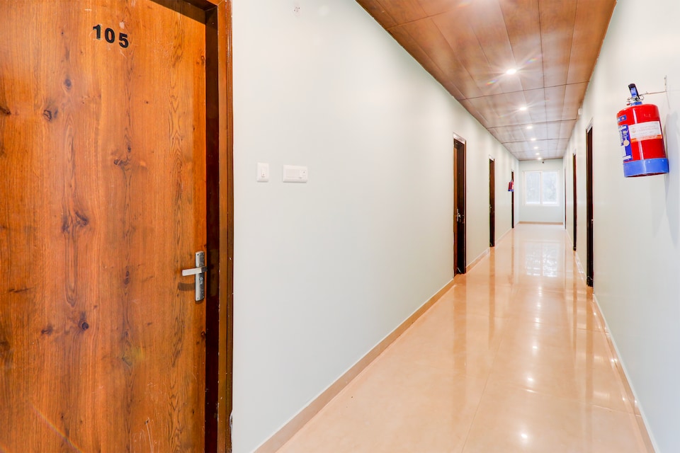 OYO Flagship Hotel Atharv Palace, Gomti Nagar Lucknow, लखनऊ