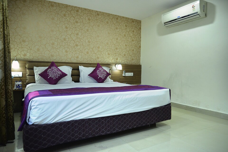 OYO 1744 Hotel Swagath Grand, LB Nagar-Uppal, Hyderabad