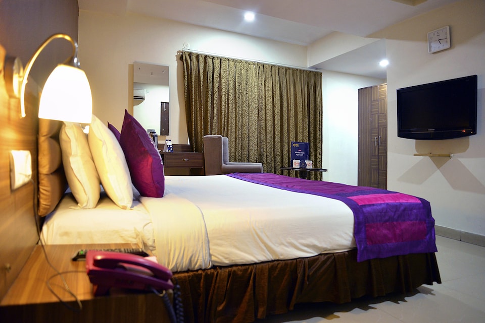 OYO 1744 Hotel Swagath Grand, LB Nagar-Uppal, Hyderabad