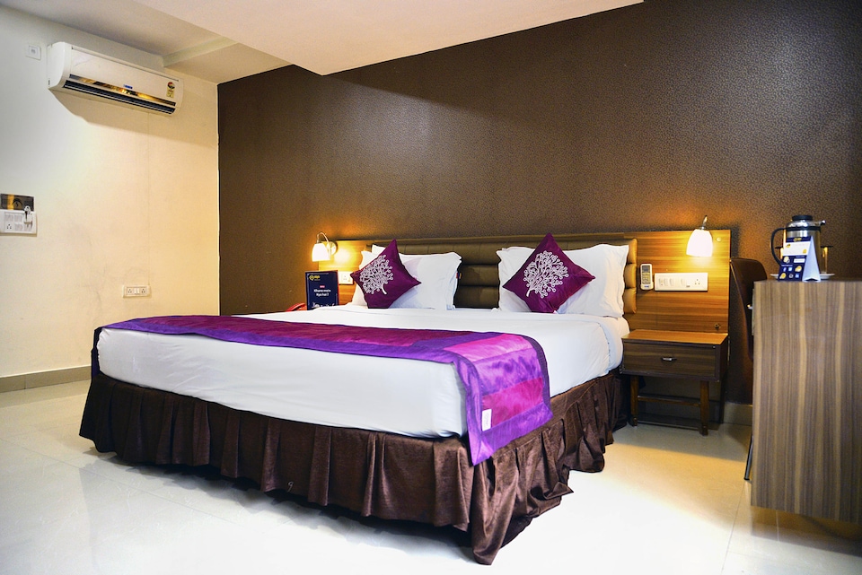 OYO 1744 Hotel Swagath Grand, LB Nagar-Uppal, Hyderabad