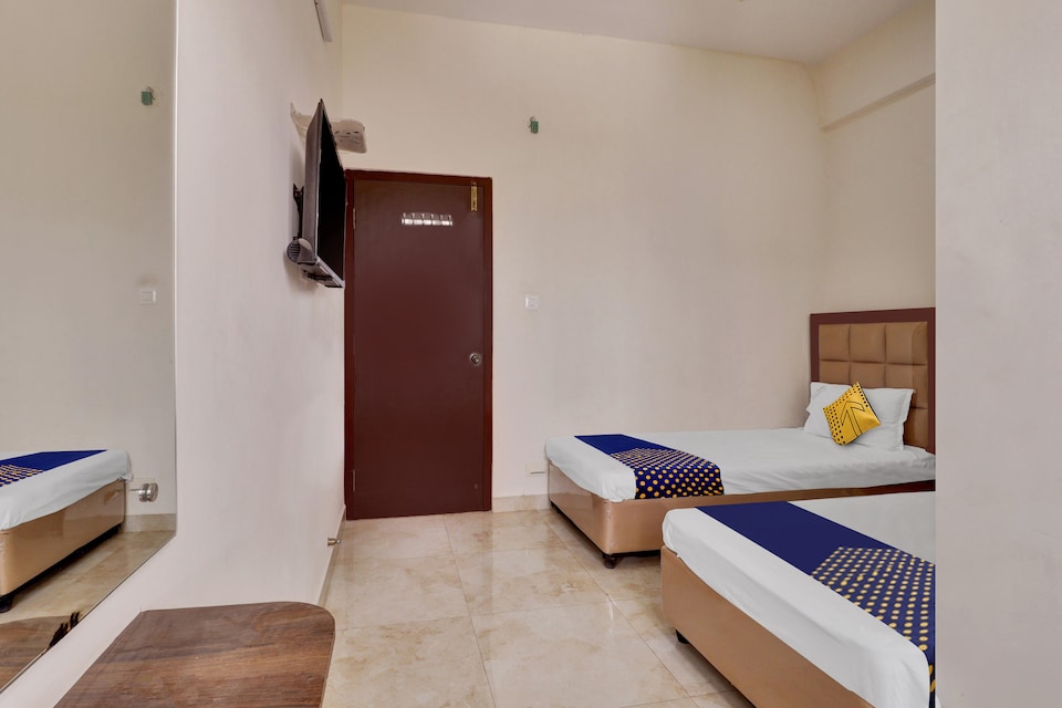 SPOT ON Vkg Lodge, Gulbarga, Gulbarga