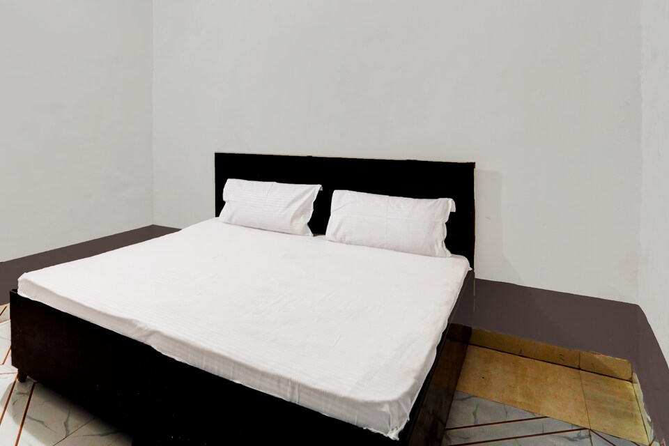 OYO Silver Spoon Hotel And Restaurant , Meerut, Meerut