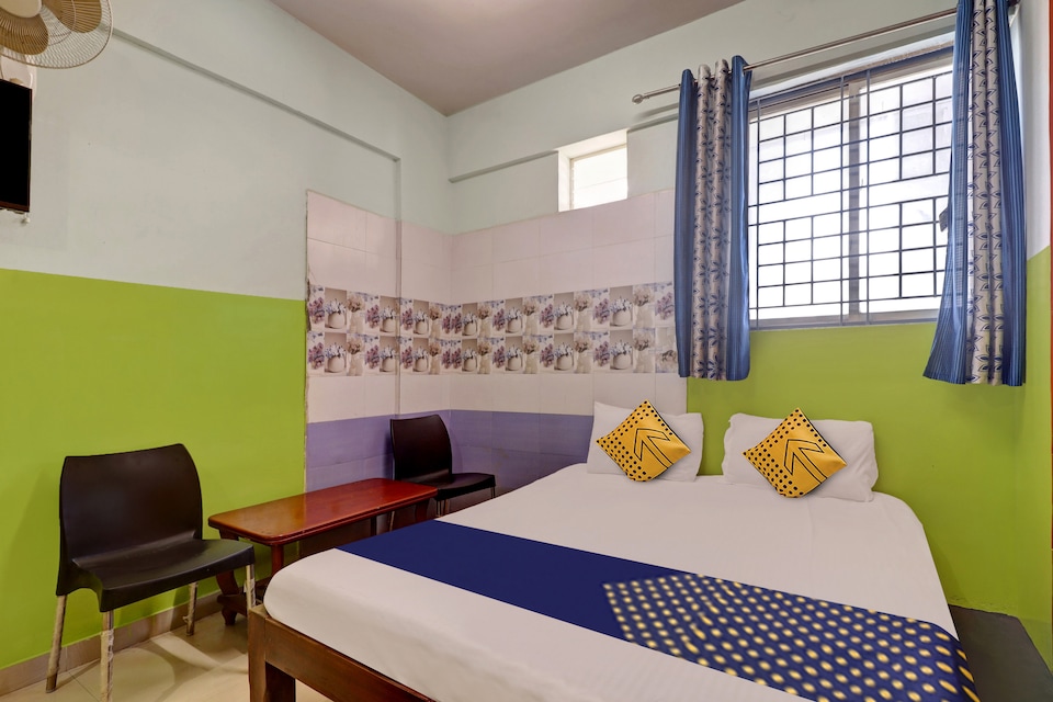 SPOT ON Sri Ranganatha Boarding & Lodging , Tumkur Road, Bangalore