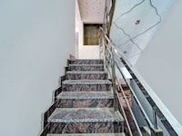 Hotel O S Square Guest House