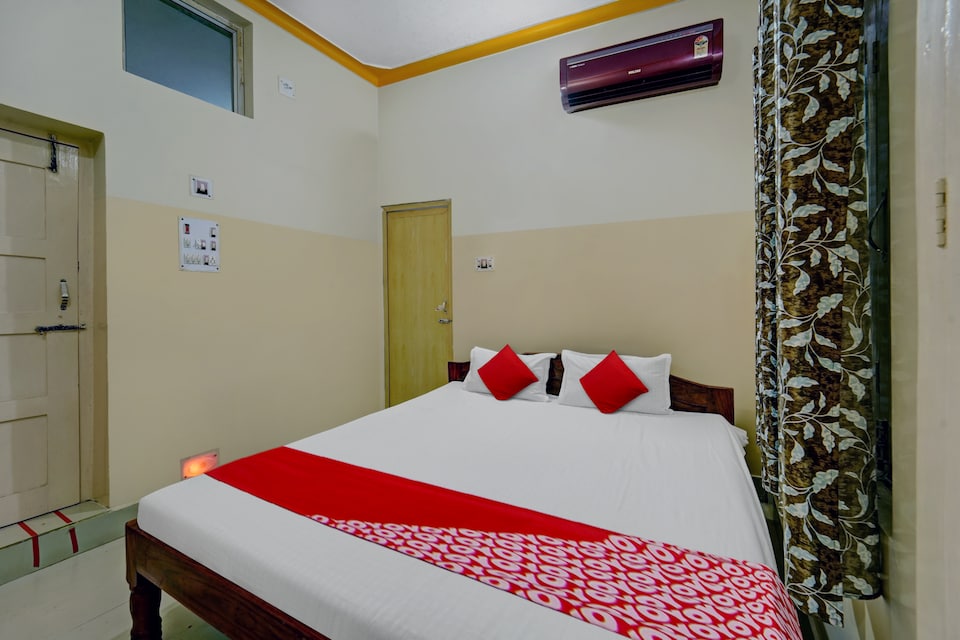Spot On HOTEL TRIPTI VATIKA, Deoghar, Deoghar