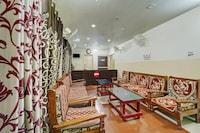 OYO 819125 HOTEL SHIV TRIPTI AND BANQUET HALL