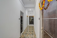 OYO 819134 Hotel Adhiraj