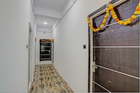 OYO 819134 Hotel Adhiraj