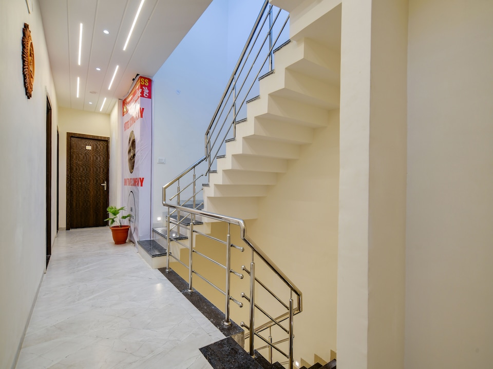 Hotel O by OYO Iconic Stay, Vijay Nagar Indore, Indore