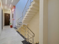 Hotel O by OYO Iconic Stay