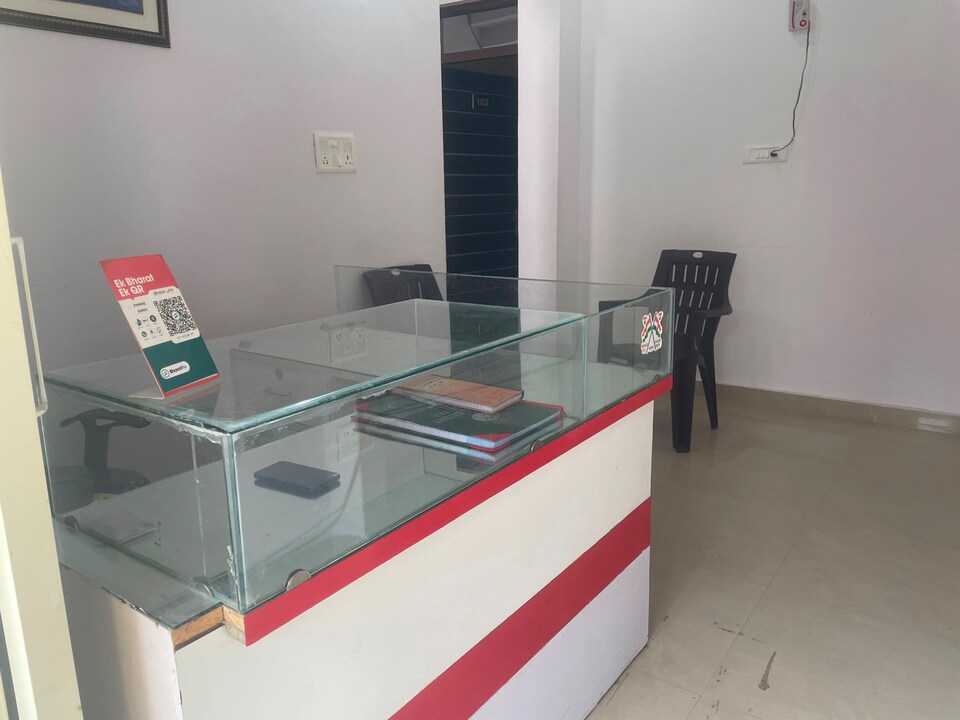 POP 81914D Hotel Alpine Inn, Gomti Nagar Lucknow, Lucknow