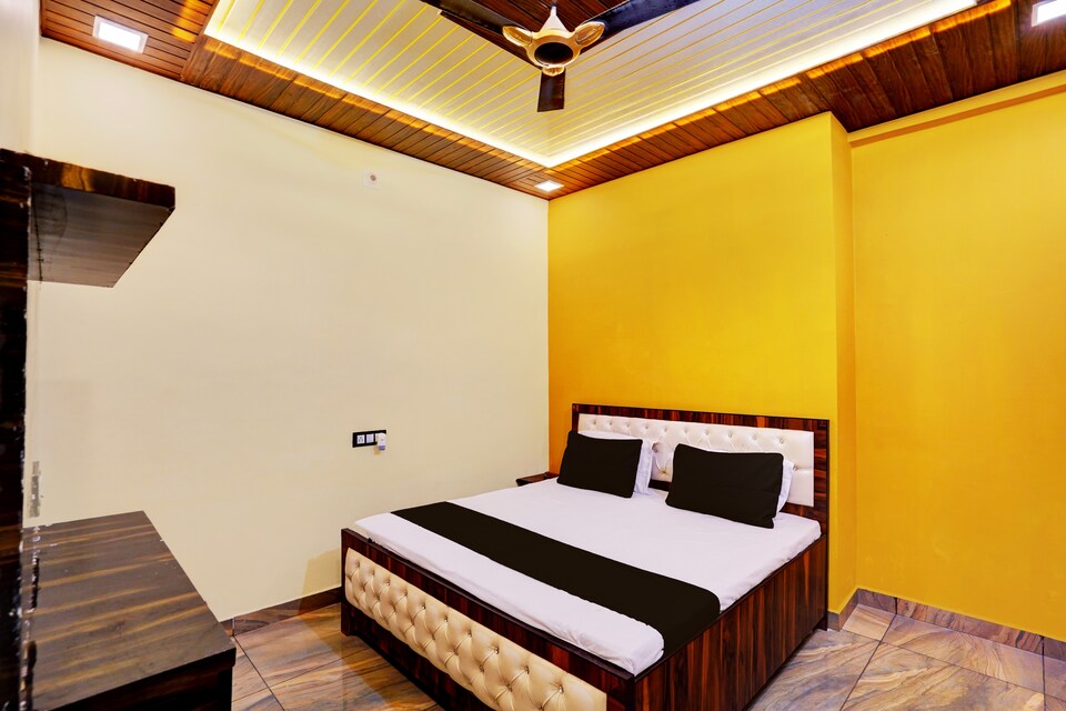 OYO Hotel Royal Vista, Meerut, Meerut