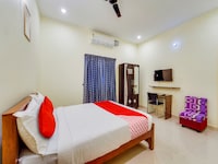 OYO Flagship Home tree Service Apartment Kolathur