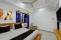 Super Townhouse Sarath City Mall Hyderabad Formerly Green Leaf