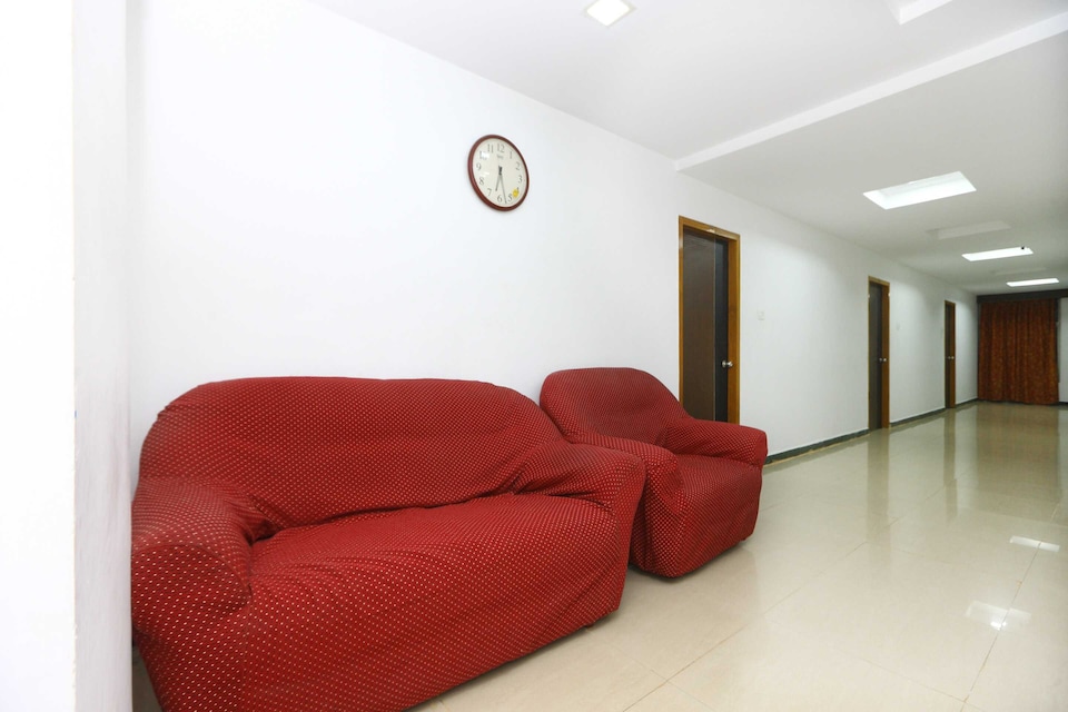 OYO Flagship BKM Guest House, T Nagar Chennai, Chennai