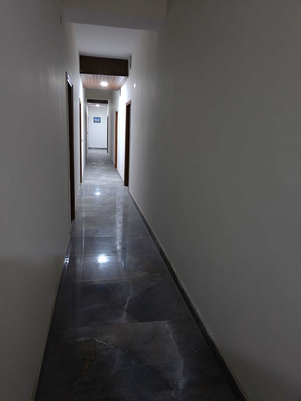 POP 81925H Hotel Town Plaza, Rohini Delhi, Delhi