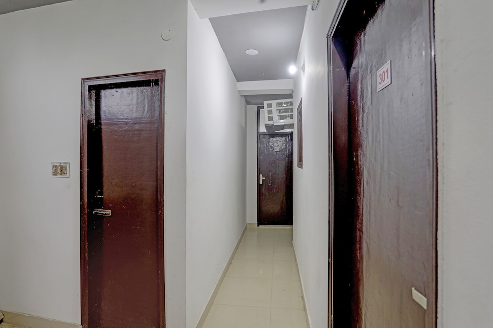 Hotel O the royal villa, AIIMS Delhi, Delhi