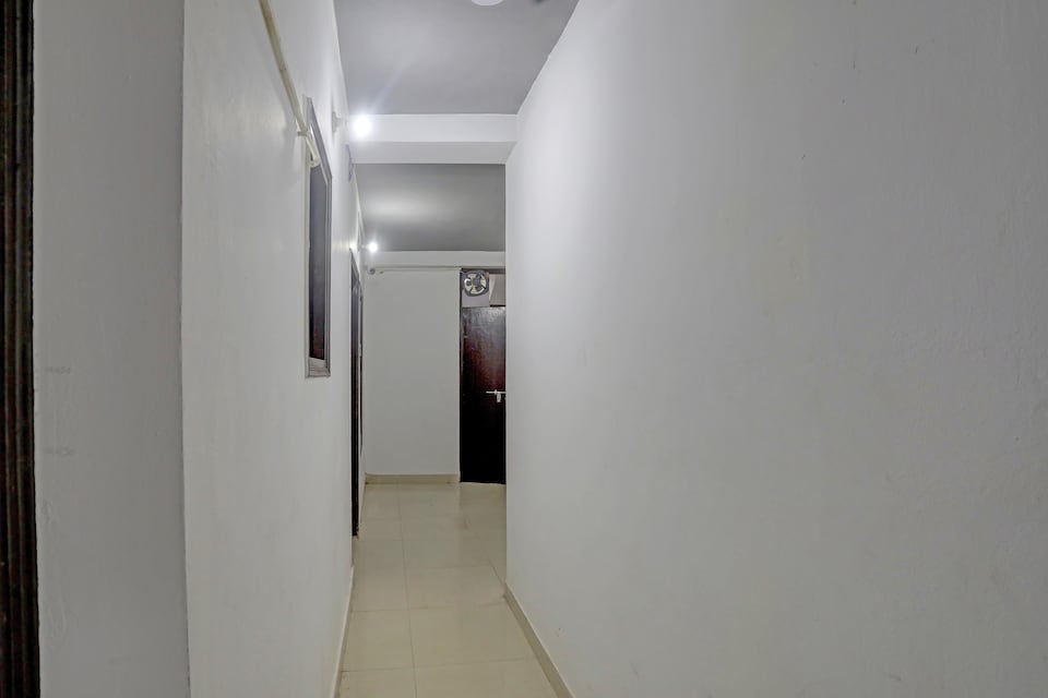 Hotel O the royal villa, AIIMS Delhi, Delhi