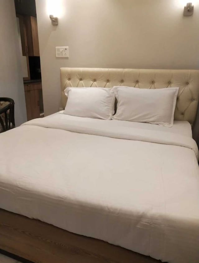 Hotel O R2 Hotel