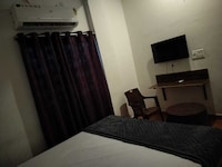 Hotel O R2 Hotel