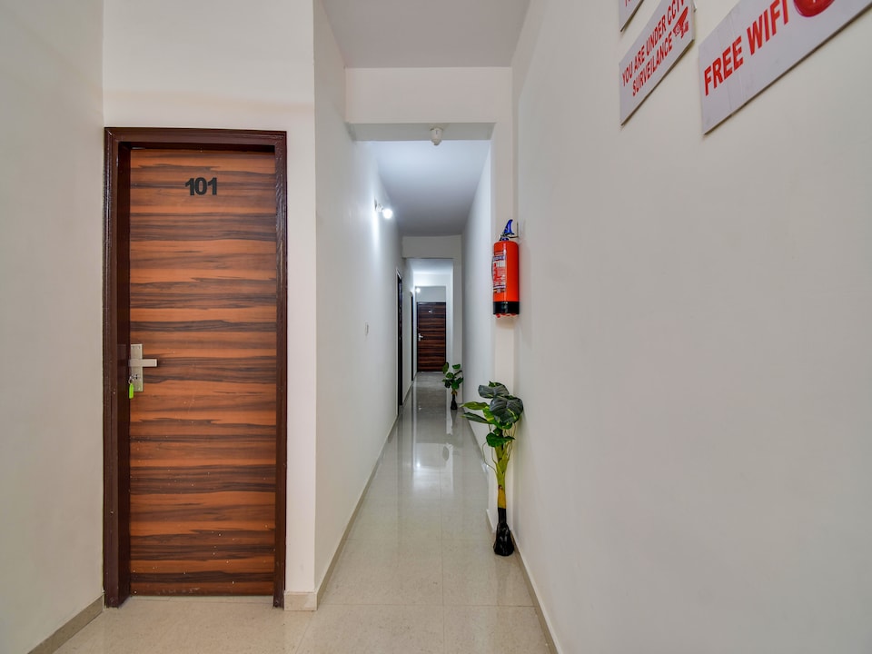 Hotel O Dream Palace, Anand Vihar Delhi, Delhi