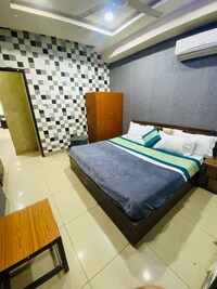Hotel O The Million Inn