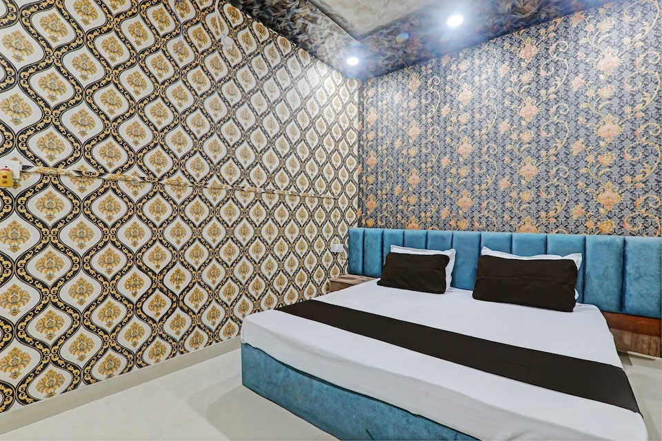 OYO Flagship Bhoomi Palace Hotel, Golghar, Gorakhpur