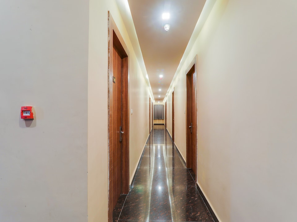 Hotel O Majestic Hotel Near Phoenix Palassio, Vikas Nagar Lucknow, Lucknow
