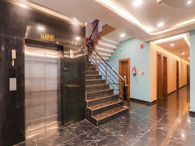 Hotel O Majestic Hotel Near Phoenix Palassio