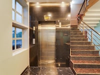 Hotel O Majestic Hotel Near Phoenix Palassio