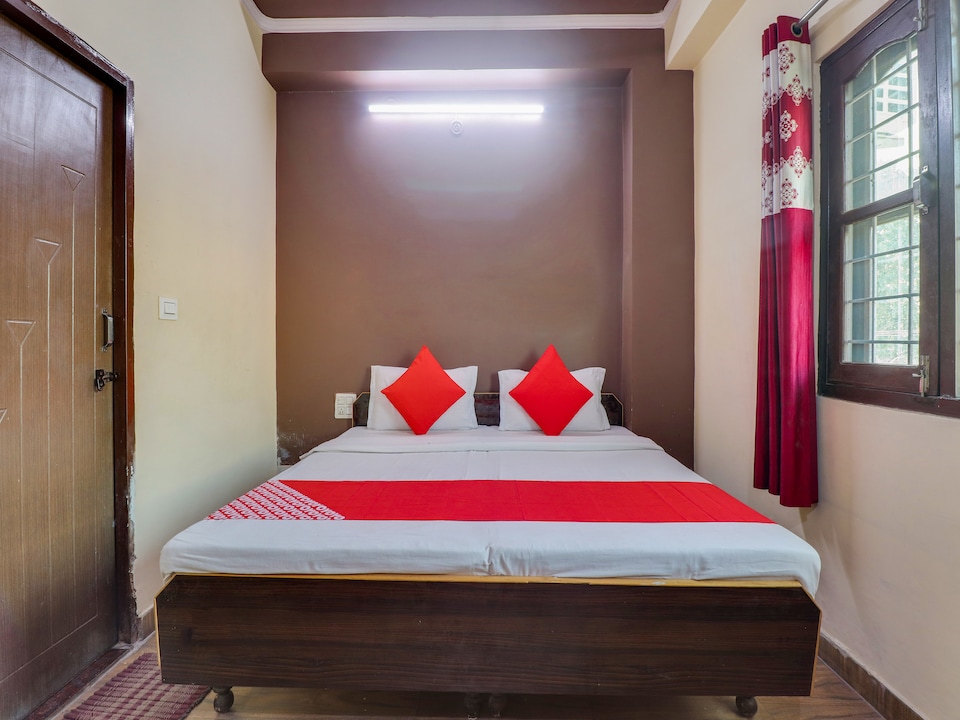 OYO Hotel Kesariya Bhawan Home Stay, Rispana Pul Dehradun, Dehradun