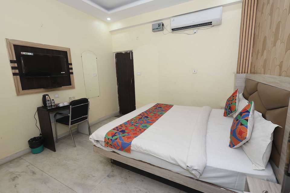 Super Hotel O Magadh Crystal, Kankarbagh Patna, Patna