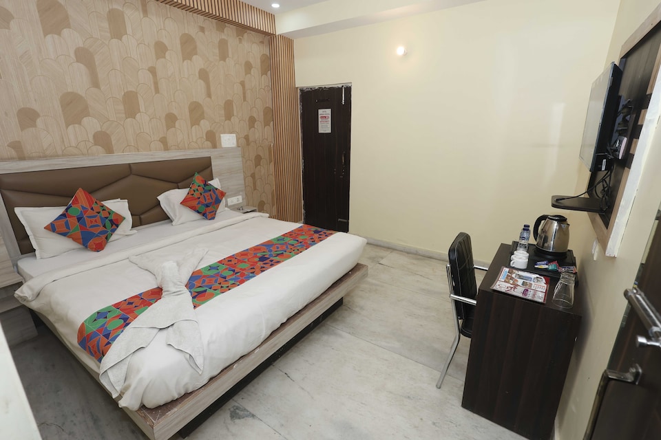 Super Hotel O Magadh Crystal, Kankarbagh Patna, Patna