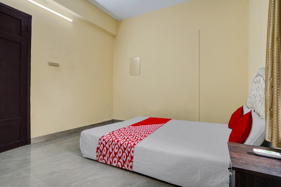 OYO Flagship Relax at Kochi, Edapally Kochi, Kochi