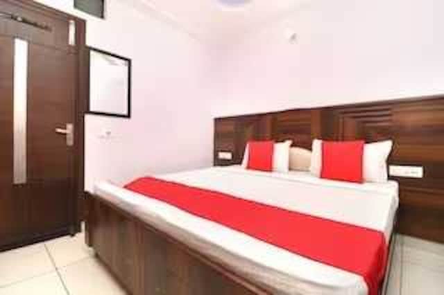 POP 81948H Hotel City Night