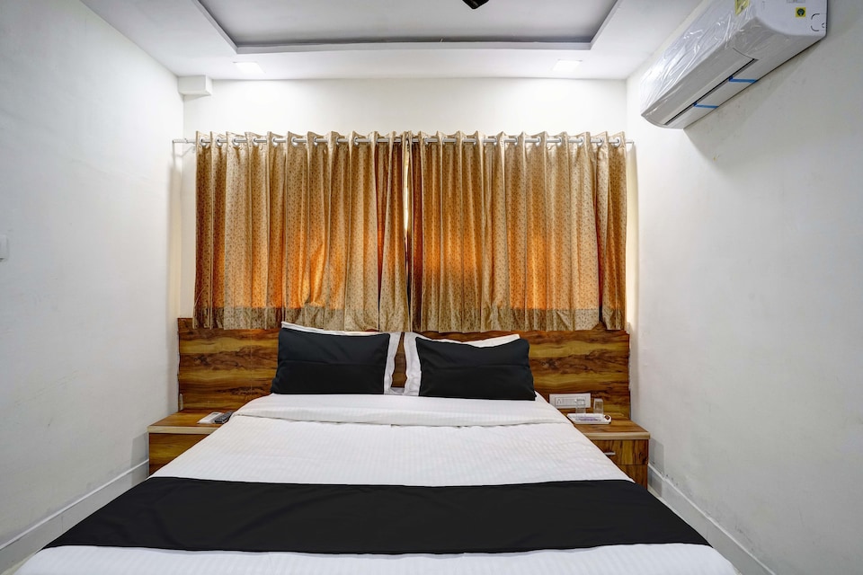 Hotel O Apollo, SG Highway Ahmedabad, Ahmedabad