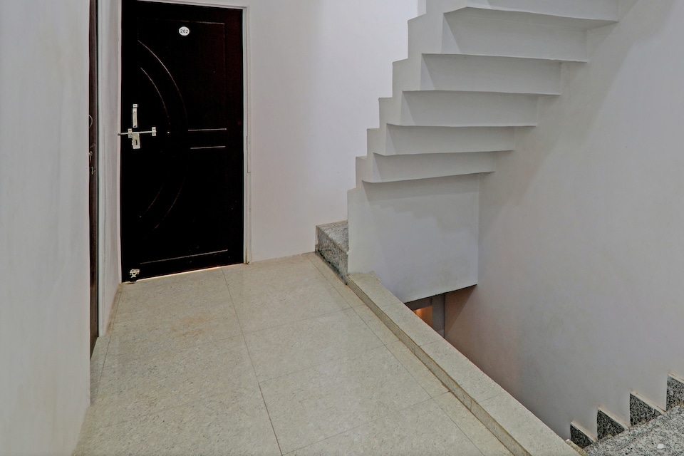 Hotel O Avii Inn, Faizabad Road, Lucknow