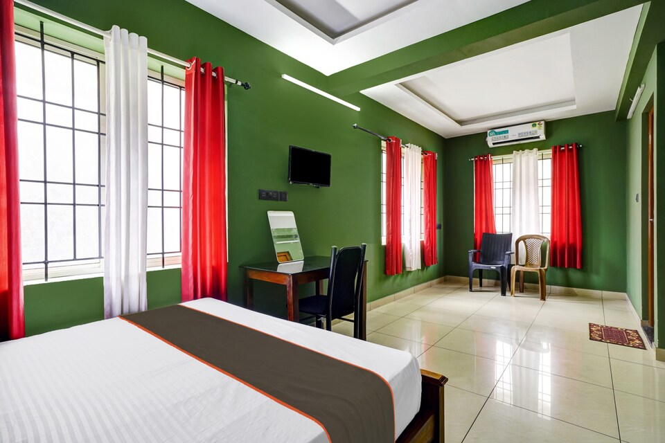 Collection O White clouds rooms and residency, Cluster Ernakulam, Ernakulam