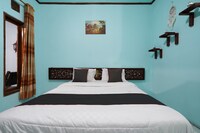 Capital O 93262 Hotel Cherish 2