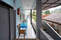 Capital O 93262 Hotel Cherish 2