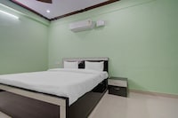 OYO Hotel Laxmi Palace 