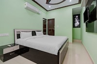 OYO Hotel Laxmi Palace 