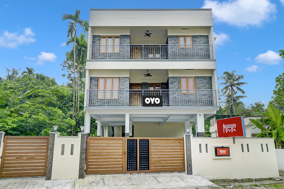 Hotel O Versatile Inn, Vytilla Kochi, Kochi