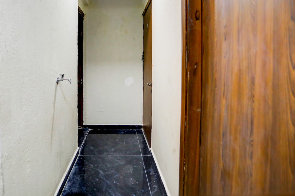 Hotel O Deffodil Inn, Sohna Road, Gurgaon