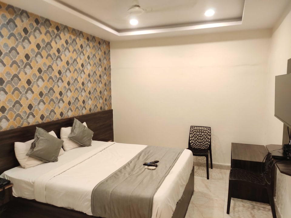 Hotel O R Square, Kompally - Jeedimetla, Hyderabad