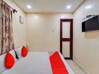 OYO Flagship Thangam Balaji Guest House 