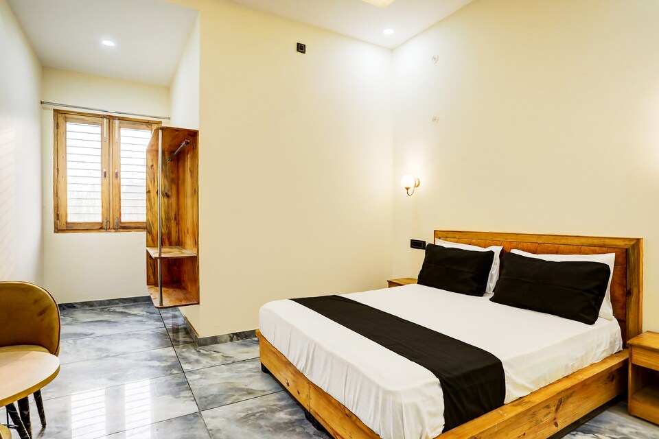 HOTEL GANGA SAFARI, Moradabad, Moradabad