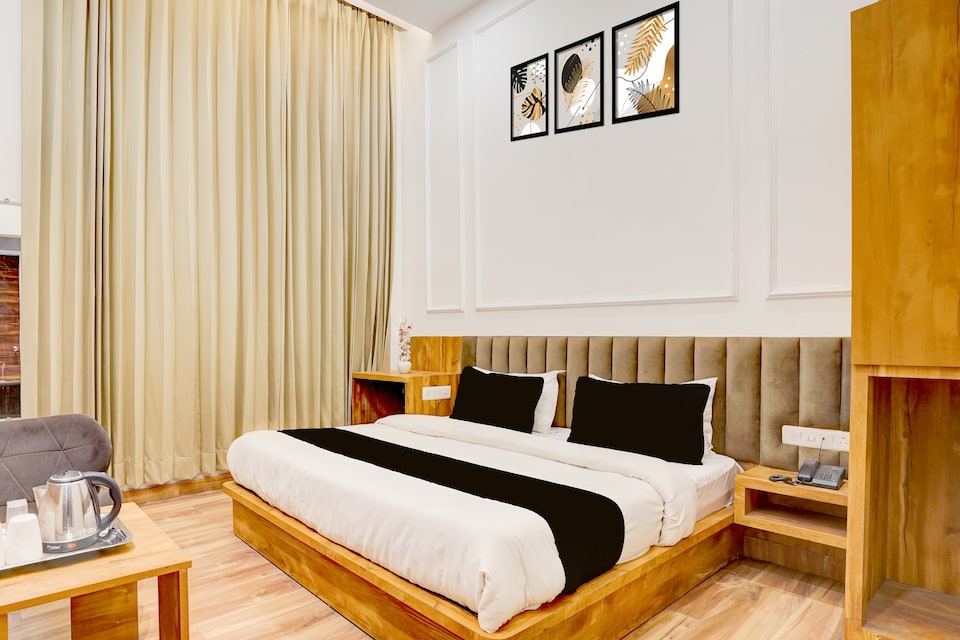 Super Townhouse Red Cross Amritsar Formerly Amar Villa, Golden Temple Road Amritsar, Amritsar